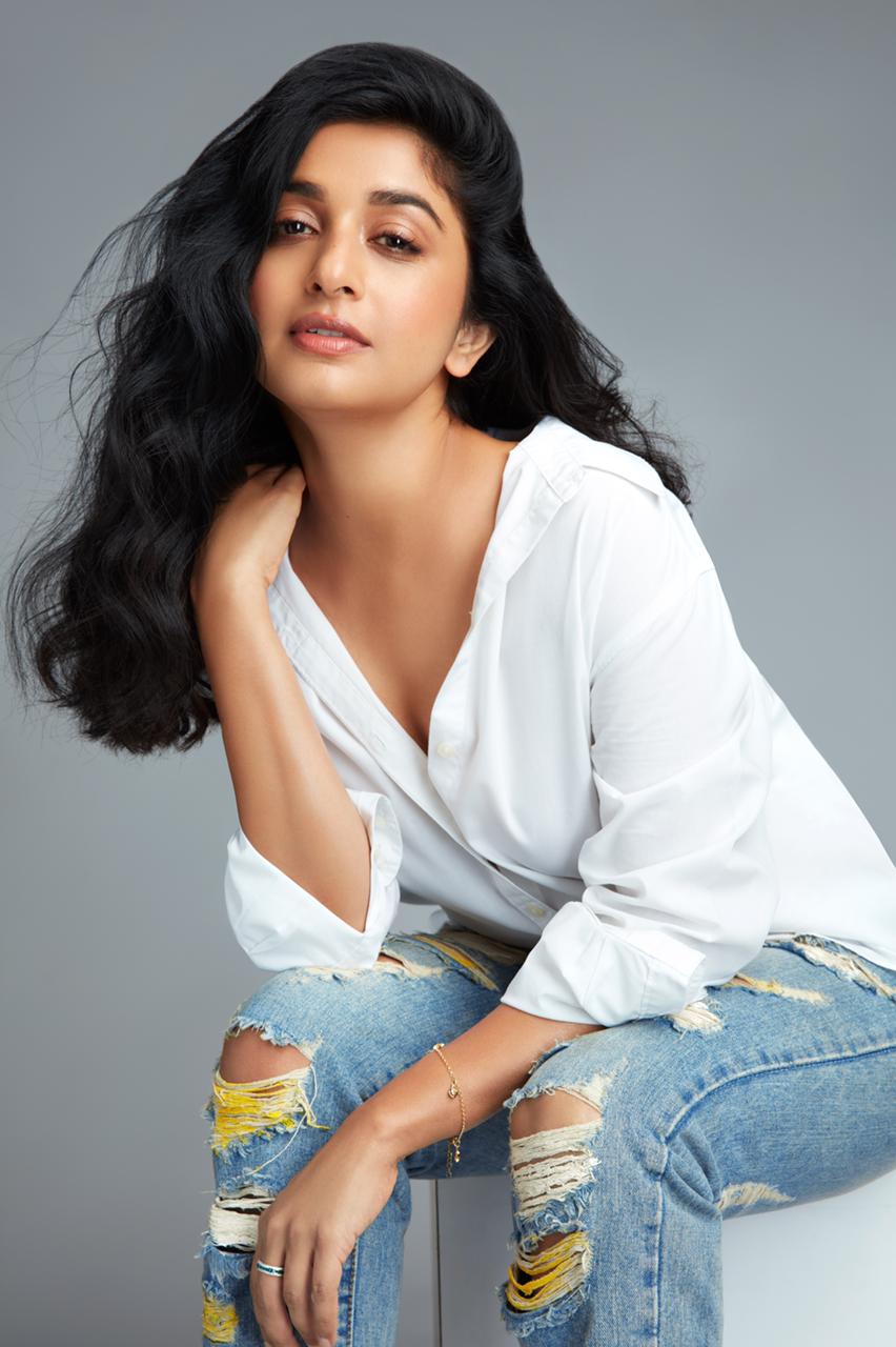 meera jasmine 